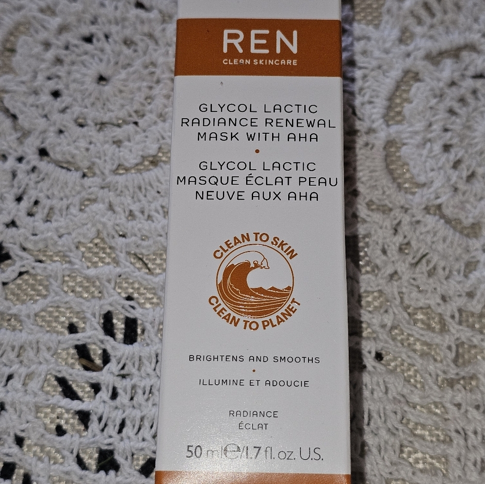 REN Glycol Lactic Radiance Renewal Mask with AHA
